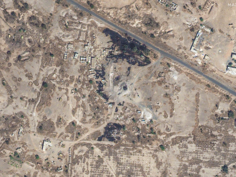 Der Fernsehsender der Huthi berichtete von Angriffen auf die jemenitische Hauptstadt Sanaa. - Foto: Maxar Technologies/AP/dpa