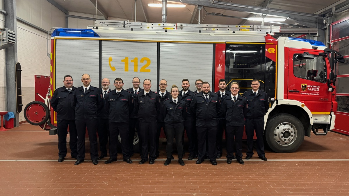 FW Alpen: Jahreshauptversammlung 2024 der Einheit Menzelen - Foto: presseportal.de