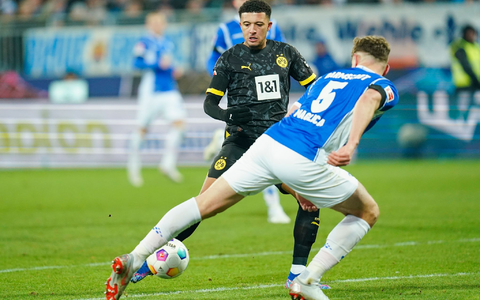 Legte bei seinem Comeback für den BVB direkt ein Tor auf: Jadon Sancho. - Foto: Uwe Anspach/dpa