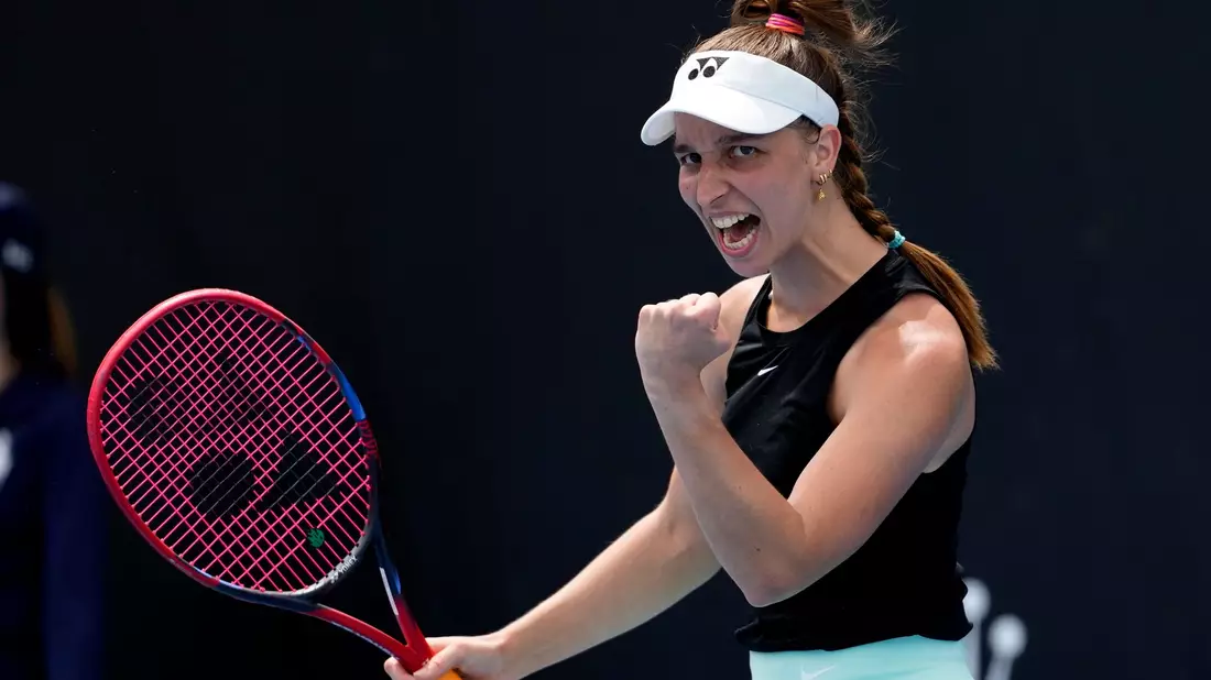 Tamara Korpatsch jubelt nach ihrem Erstrundensieg. - Bild: Alessandra Tarantino/AP/dpa