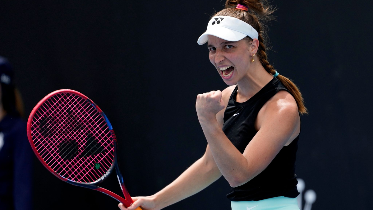 Tamara Korpatsch jubelt nach ihrem Erstrundensieg. - Foto: Alessandra Tarantino/AP/dpa