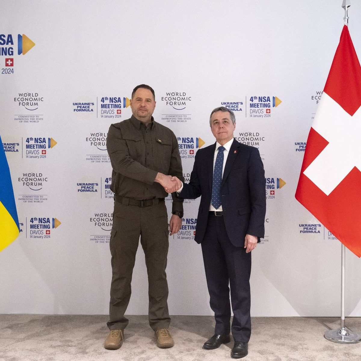 Einen Tag vor Beginn des Weltwirtschaftsforums (WEF) organisieren die Ukraine und die Schweiz in Davos eine Konferenz zu den ukrainischen Friedensplänen. - Foto: Gian Ehrenzeller/KEYSTONE/dpa