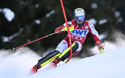 Siegte in Wengen: Manuel Feller. - Foto: Jean-Christophe Bott/KEYSTONE/dpa