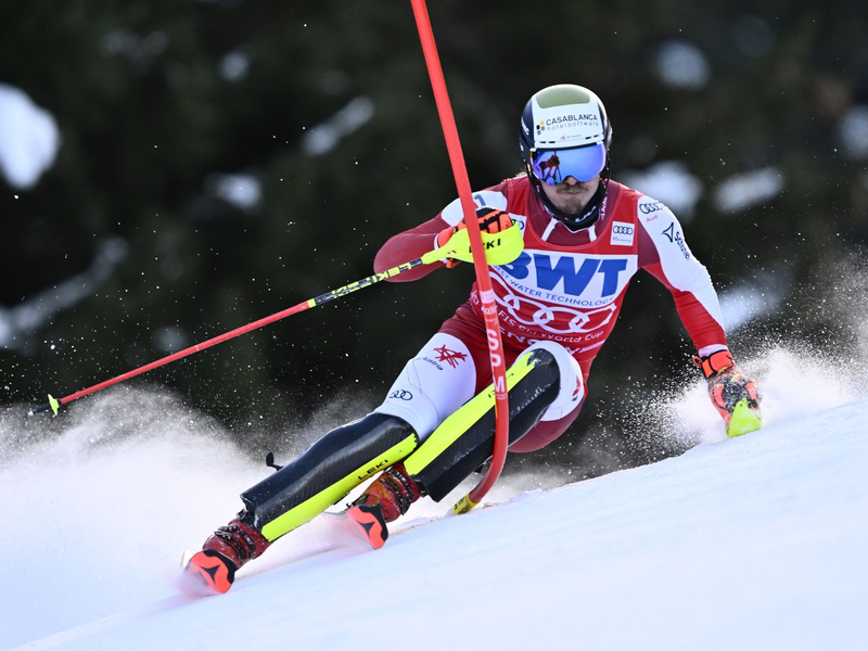 Siegte in Wengen: Manuel Feller. - Foto: Jean-Christophe Bott/KEYSTONE/dpa