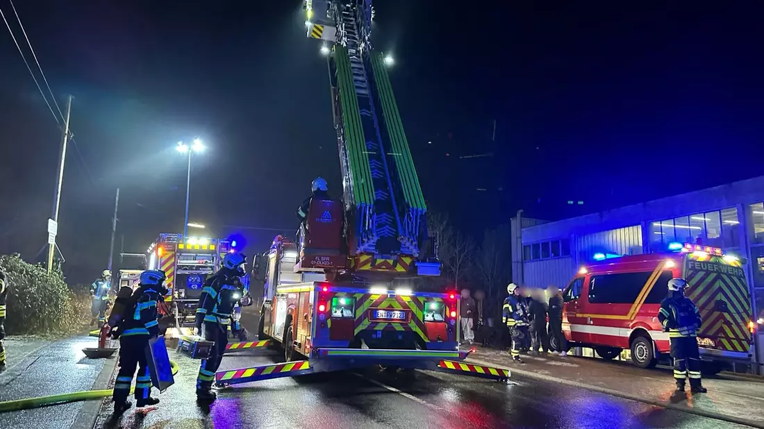 FW-EN: Kaminbrand an der Wuppertaler Straße - Bild: presseportal.de