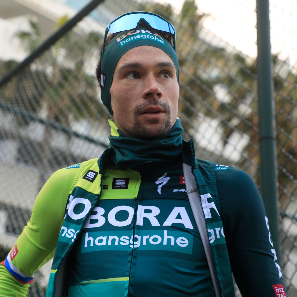 Primoz Roglic hat im Gegensatz zu einigen seiner Kontrahenten offenbar nur geringfügige Verletzungen davongetragen (Archivbild). - Foto: Clara Margais/dpa
