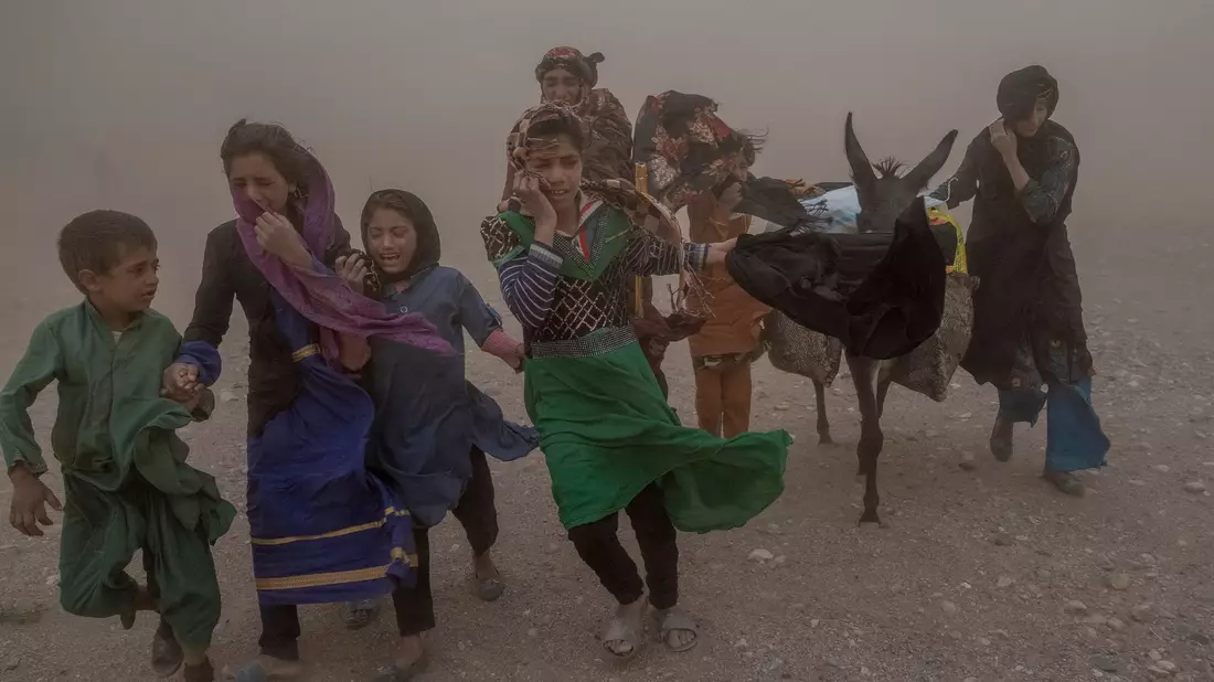 Laut Unicef brauchen mehr als 96.000 afghanische Kinder Unterstützung. - Bild: Ebrahim Noroozi/AP/dpa