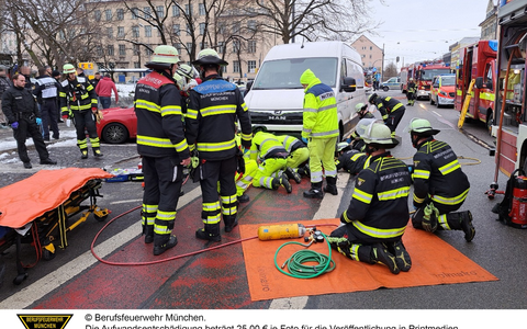 FW-M: Frau wird von Kleintransporter überrollt (Laim) - Foto: presseportal.de