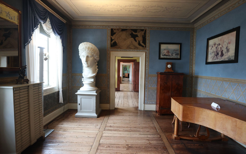 Goethes Arbeitszimmer. - Foto: Bodo Schackow/dpa