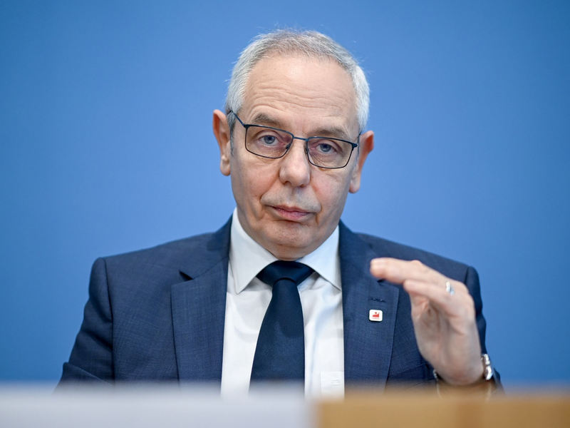 Michael Vassiliadis, Vorsitzender der Industriegewerkschaft Bergbau, Chemie, Energie (IG BCE). - Foto: Britta Pedersen/dpa