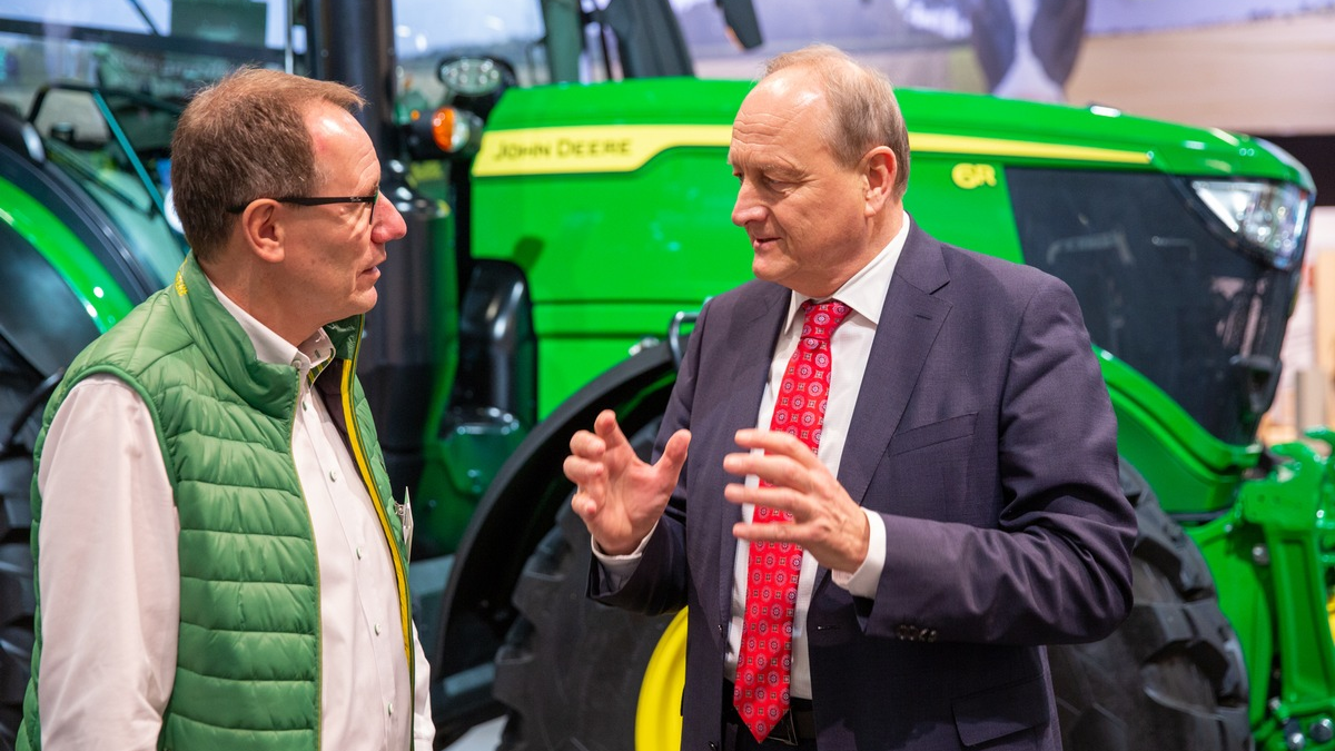 Grüne Woche 2024: Nachhaltige Landwirtschaft auch ohne Subventionen? / ErlebnisBauernhof zeigt die Zukunft der deutschen Agrarbranche - Foto: presseportal.de