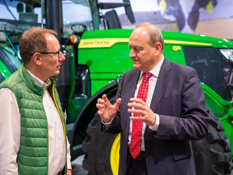 Grüne Woche 2024: Nachhaltige Landwirtschaft auch ohne Subventionen? / ErlebnisBauernhof zeigt die Zukunft der deutschen Agrarbranche - Foto: presseportal.de
