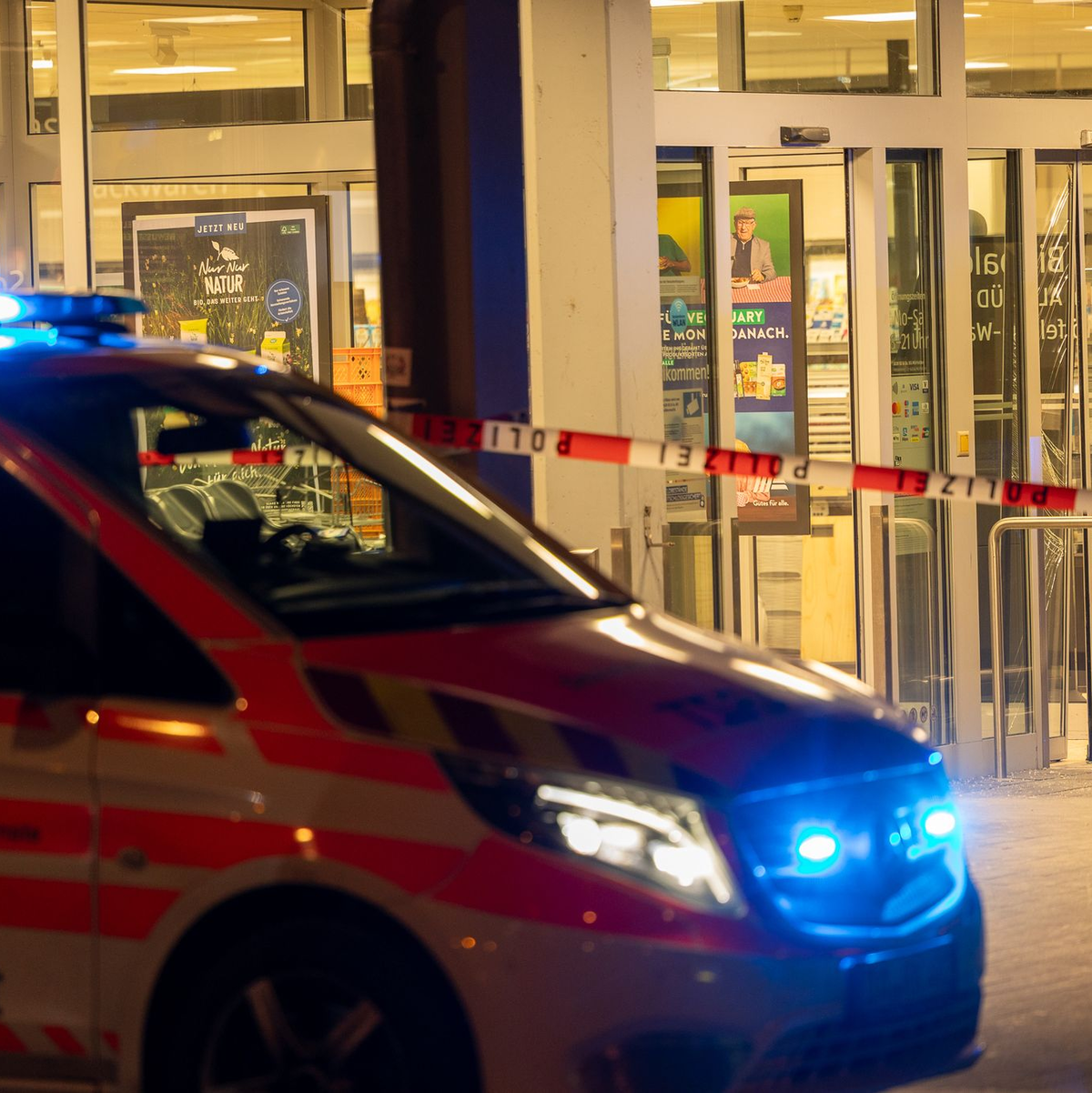 Im südhessischen Mörfelden-Walldorf wurde eine Frau wurde in einem Supermarkt erschossen. - Foto: 5vision.News/dpa