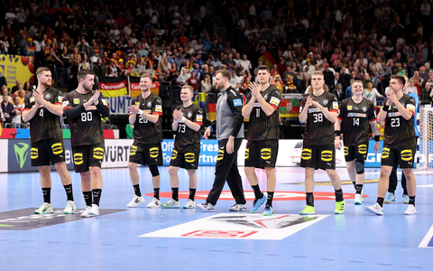 Die deutsche Handball-Nationalmannschaft ist vor dem Spiel gegen Frankreich selbstbewusst. - Foto: Andreas Gora/dpa