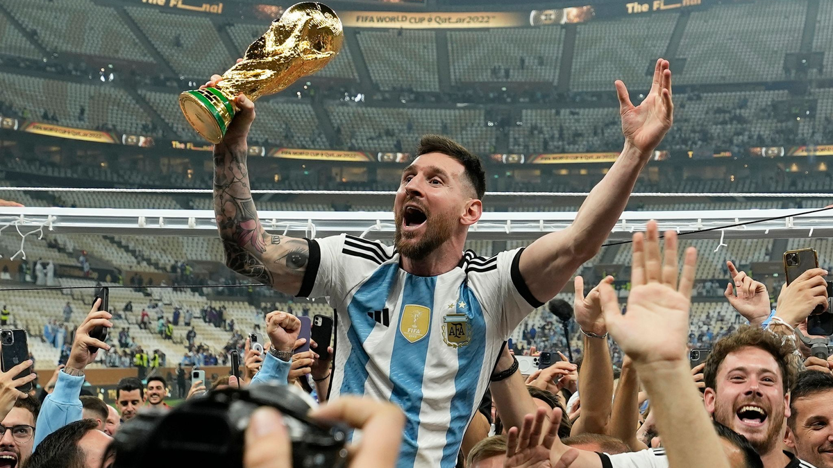 Der argentinische Weltmeister Lionel Messi wurde erneut Weltfußballer des Jahres. - Foto: Martin Meissner/AP