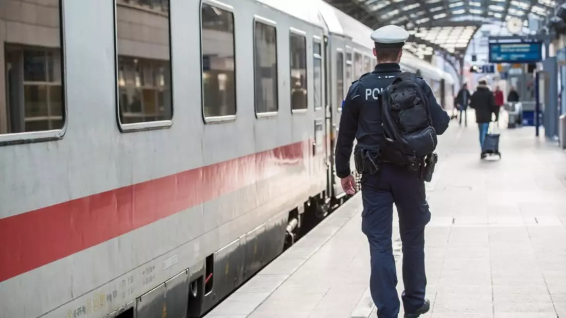 Bundespolizeidirektion München: Ein Wiedersehen noch vor Dienstbeginn/ Bundespolizei ertappt syrischen Migranten ein zweites Mal - Bild: presseportal.de