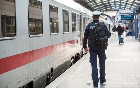 Bundespolizeidirektion München: Ein Wiedersehen noch vor Dienstbeginn/ Bundespolizei ertappt syrischen Migranten ein zweites Mal - Foto: presseportal.de
