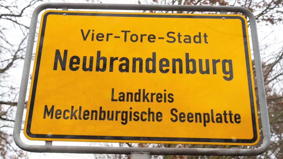Im Neubrandenburger Krankenhaus ist ein Baby gestorben. - Bild: Stefan Sauer/dpa