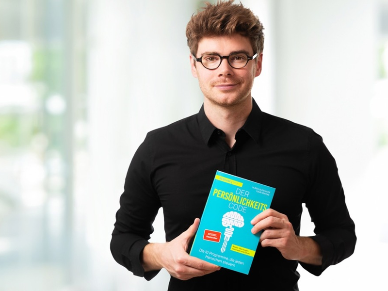 Menschen überzeugen, motivieren und führen: Youri Keifens erläutert die Macht von Meta-Programmen in der Kommunikation - Foto: presseportal.de