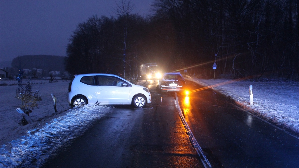 POL-RBK: Kürten - Frontalzusammenstoß durch Niesreiz - Foto: presseportal.de
