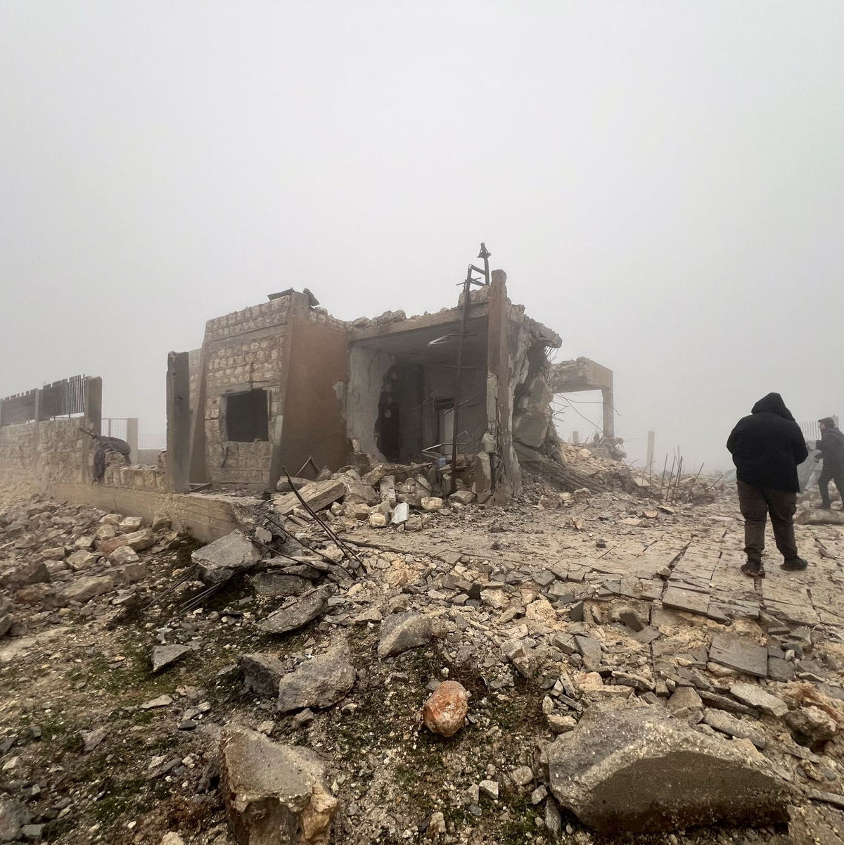 Truppen der syrischen Regierung kämpfen in Suwaida an der Seite sunnitischer Beduinen. - Foto: Omar Albam/AP/dpa