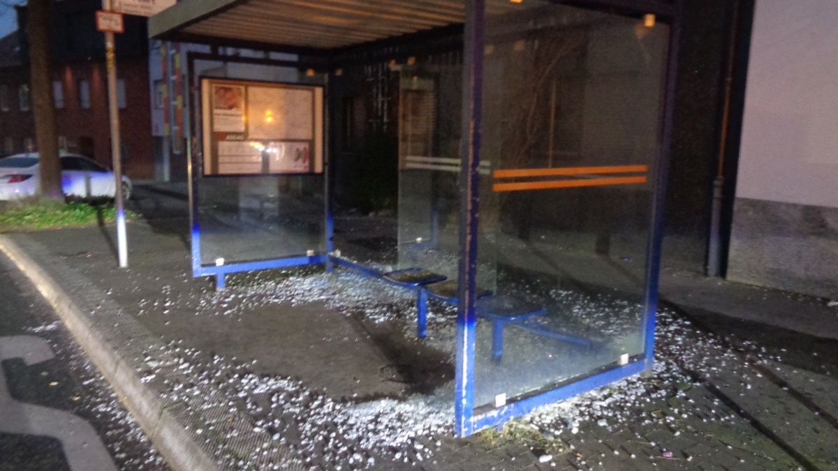 POL-AC: Nächtlicher Vandalismus - Polizei sucht Zeugen - Foto: presseportal.de