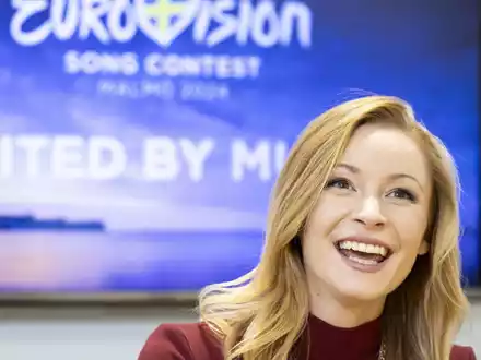 Die Sängerin und Tänzerin Kaleen fährt für Österreich zum ESC. - Foto: Tobias Steinmaurer/APA/dpa