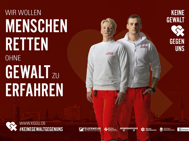 FW Bremerhaven: Gemeinsame Pressemitteilung von Polizei und Berufsfeuerwehr Bremerhaven: MinderjÀhrige Randalierer treten gegen Rettungswagen der Feuerwehr Bremerhaven - Foto: presseportal.de