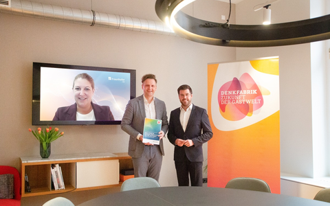 Neue Fraunhofer-Studie: Flexible Arbeit, Künstliche Intelligenz und Roboter bestimmen auch bei Dienstleistungen die Zukunft / Homeoffice, Coworking und Vier-Tage-Woche auf dem Vormarsch - Foto: presseportal.de