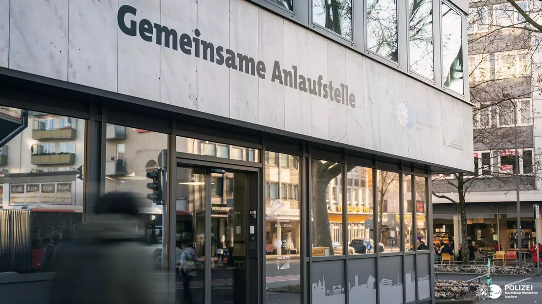 POL-AC: Anlaufstelle Peterstraße: im ersten Jahr sehr gut angenommen - Bild: presseportal.de