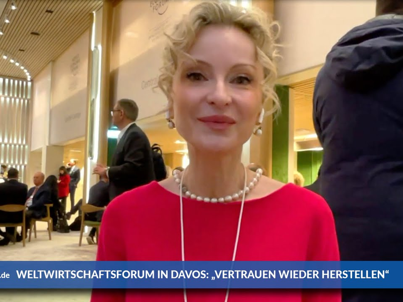 Sandra Navidi in Davos: Bei den Deutschen sieht man Zweck-Optimismus und Ärger auf die Politik - Foto: inside-wirtschaft.de