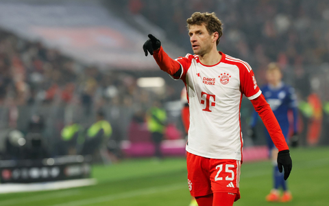 Bayern-Star Thomas Müller glaubt trotz der Nationalmannschafts-Krise bei der Heim-EM an den Titel. - Foto: Daniel Löb/dpa Bayern-Star Thomas Müller glaubt trotz der Nationalmannschafts-Krise bei der Heim-EM an den Titel. - Foto: Daniel Löb/dpa