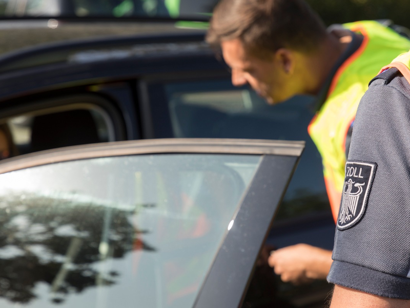 HZA-BI: Illegale Fahrzeugnutzung/Bielefelder Zoll leitet Steuerstrafverfahren gegen Fahrer ein - Foto: presseportal.de