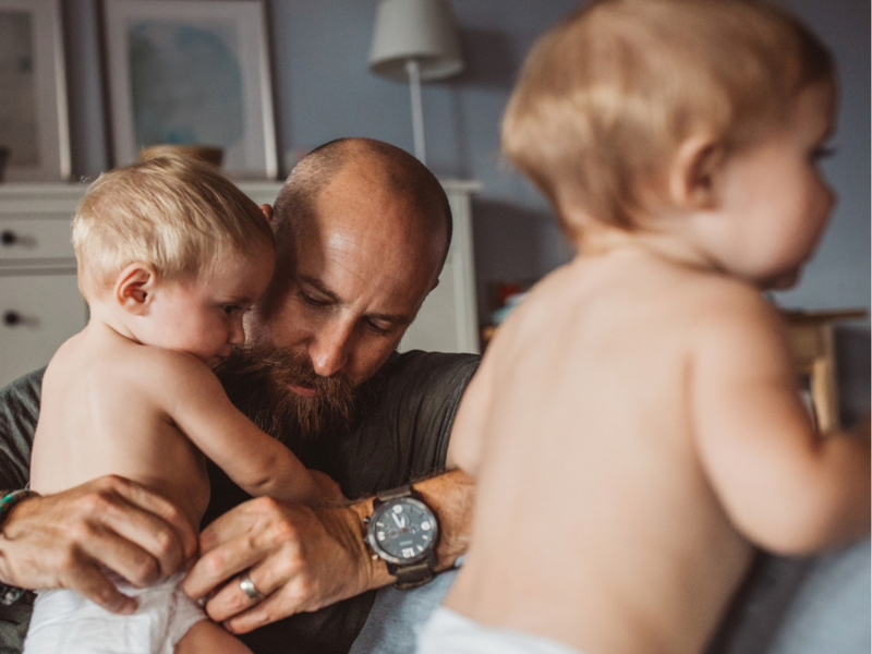 Henkel führt acht Wochen voll-vergütete Elternzeit für alle Mitarbeitenden weltweit ein - Foto: presseportal.de