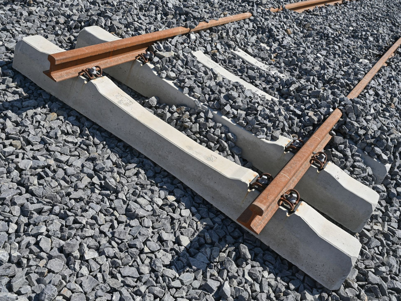 Eine Baustelle für ein neues Gleis. Um das bestehende Schienennetz der Deutschen Bahn steht es nicht gut. - Foto: Patrick Pleul/dpa