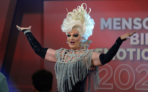 Mit ihrem Projekt «Olivia macht Schule» setzt Olivia Jones sich dafür ein, dass Kinder und Jugendliche Zugang zum Lesen finden. - Foto: Henning Kaiser/dpa