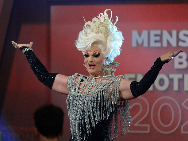 Mit ihrem Projekt «Olivia macht Schule» setzt Olivia Jones sich dafür ein, dass Kinder und Jugendliche Zugang zum Lesen finden. - Foto: Henning Kaiser/dpa