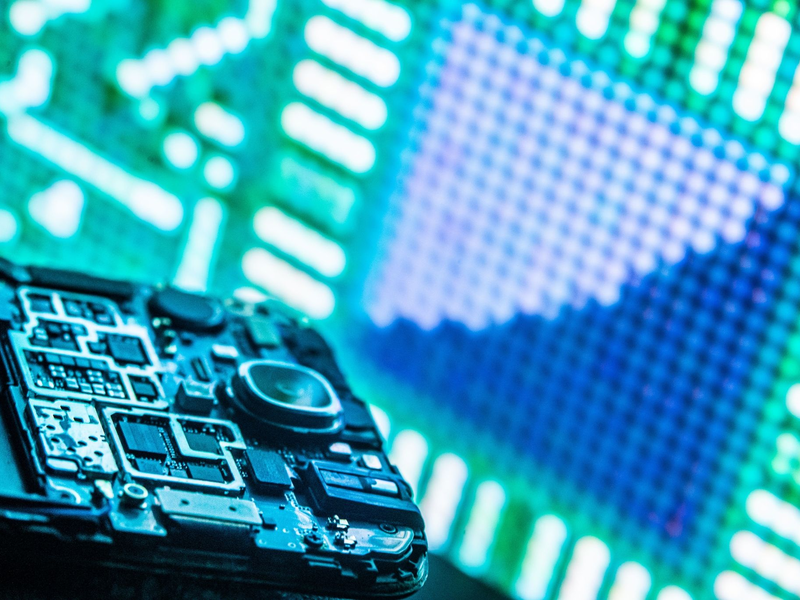 In der deutschen Digitalwirtschaft sind einseitige Abhängigkeiten ein Dauerzustand. - Foto: Lino Mirgeler/dpa