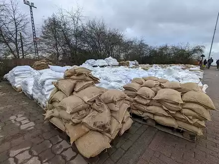Sandsäcke zum Hochwasserschutz (Archiv) - Foto: über dts Nachrichtenagentur