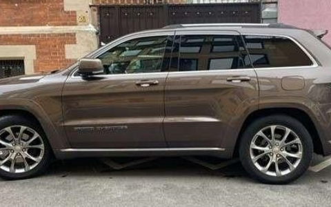 POL-H: Zeugenaufruf: Unbekannte entwenden Jeep (SUV) in Hannover-Mitte. - Foto: presseportal.de