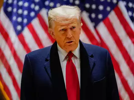 Trump versucht generell, auf allen möglichen Wegen Geld in seine Wahlkampfkasse zu spülen. - Foto: Frank Franklin II/AP/dpa