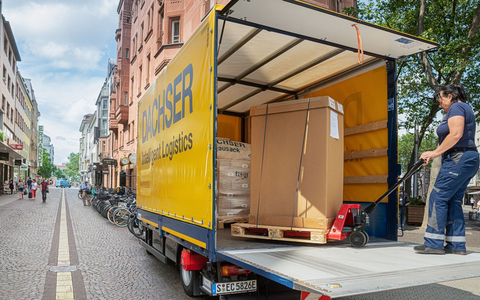 Dachser erweitert Leistungsportfolio für B2C-Lieferungen / Mit dem neuen Produkt targo on-site fix lässt sich ein fester Liefertermin bereits bei der Auftragserteilung mit dem Verkäufer vereinbaren - Foto: presseportal.de