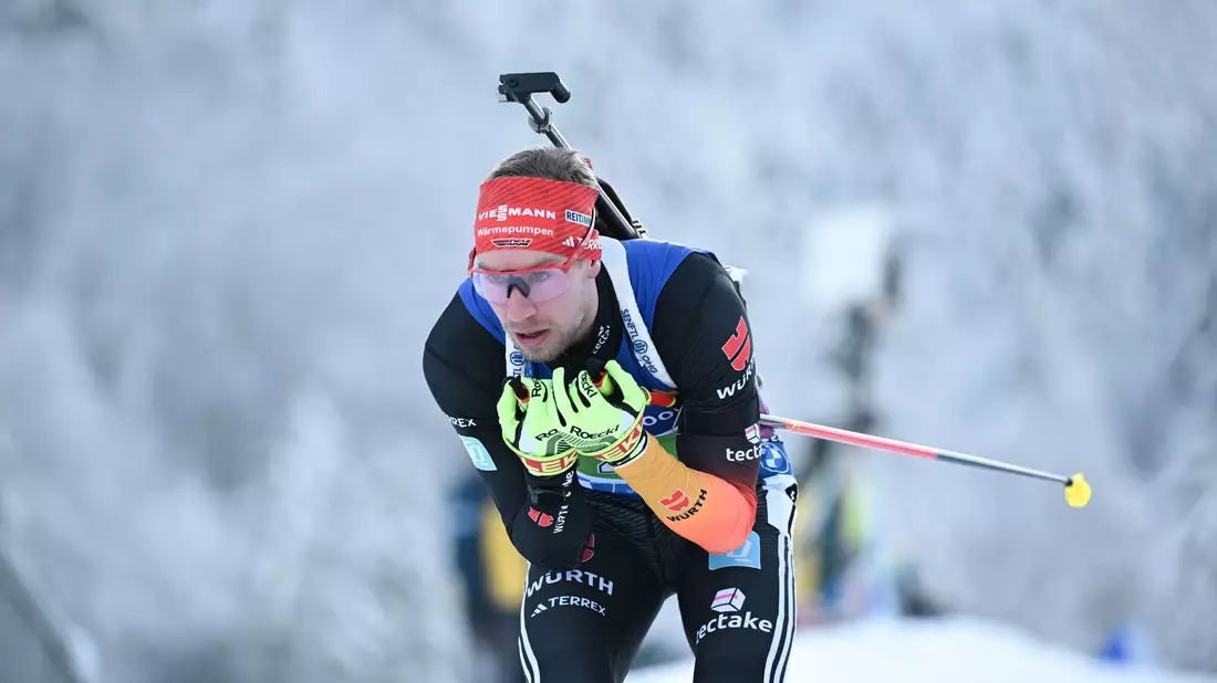Kam beim Weltcup in Antholz auf Rang drei: Biathlet Johannes Kühn. - Bild: Sven Hoppe/dpa