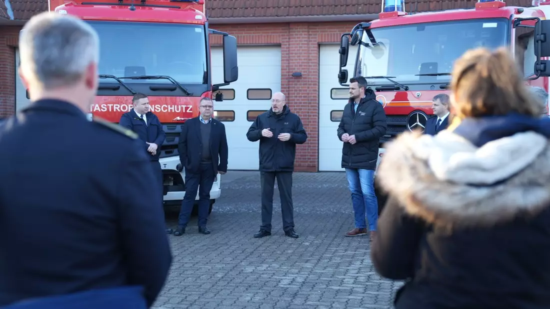 IM-MV: Innenminister übergibt zwei Fahrzeuge für den Katastrophenschutz - Bild: presseportal.de