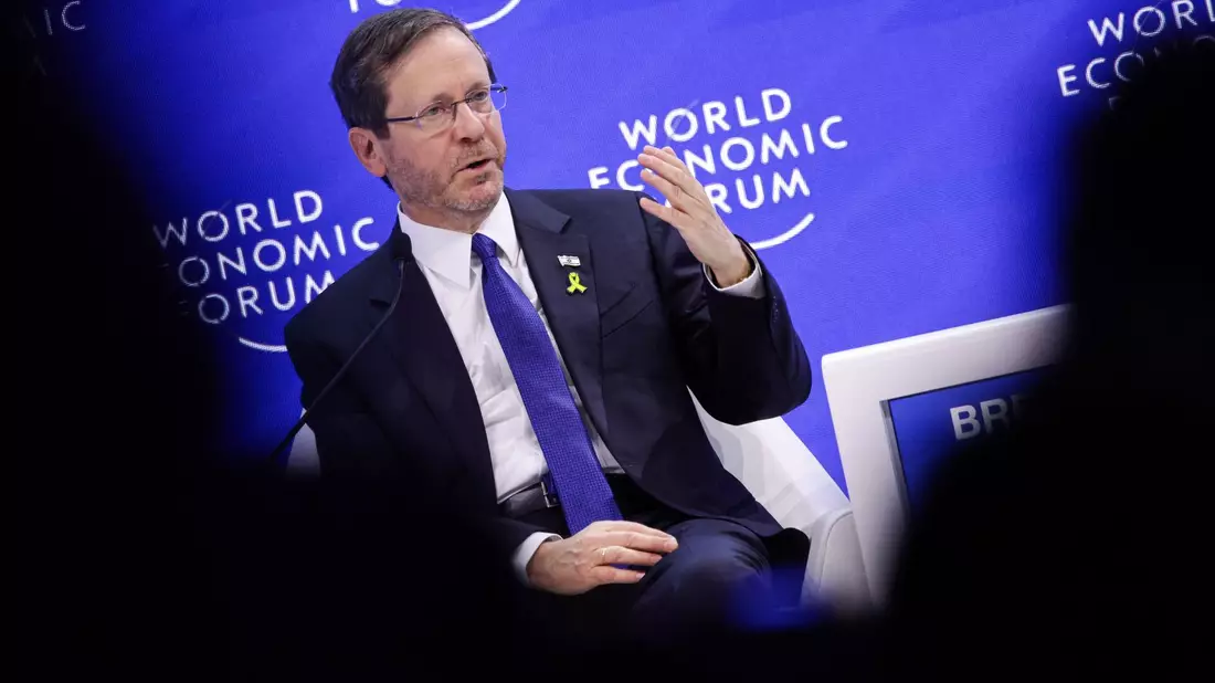 Israels Präsident Izchak Herzog spricht auf einer Veranstaltung beim Weltwirtschaftsforum in Davos. - Bild: Hannes P. Albert/dpa