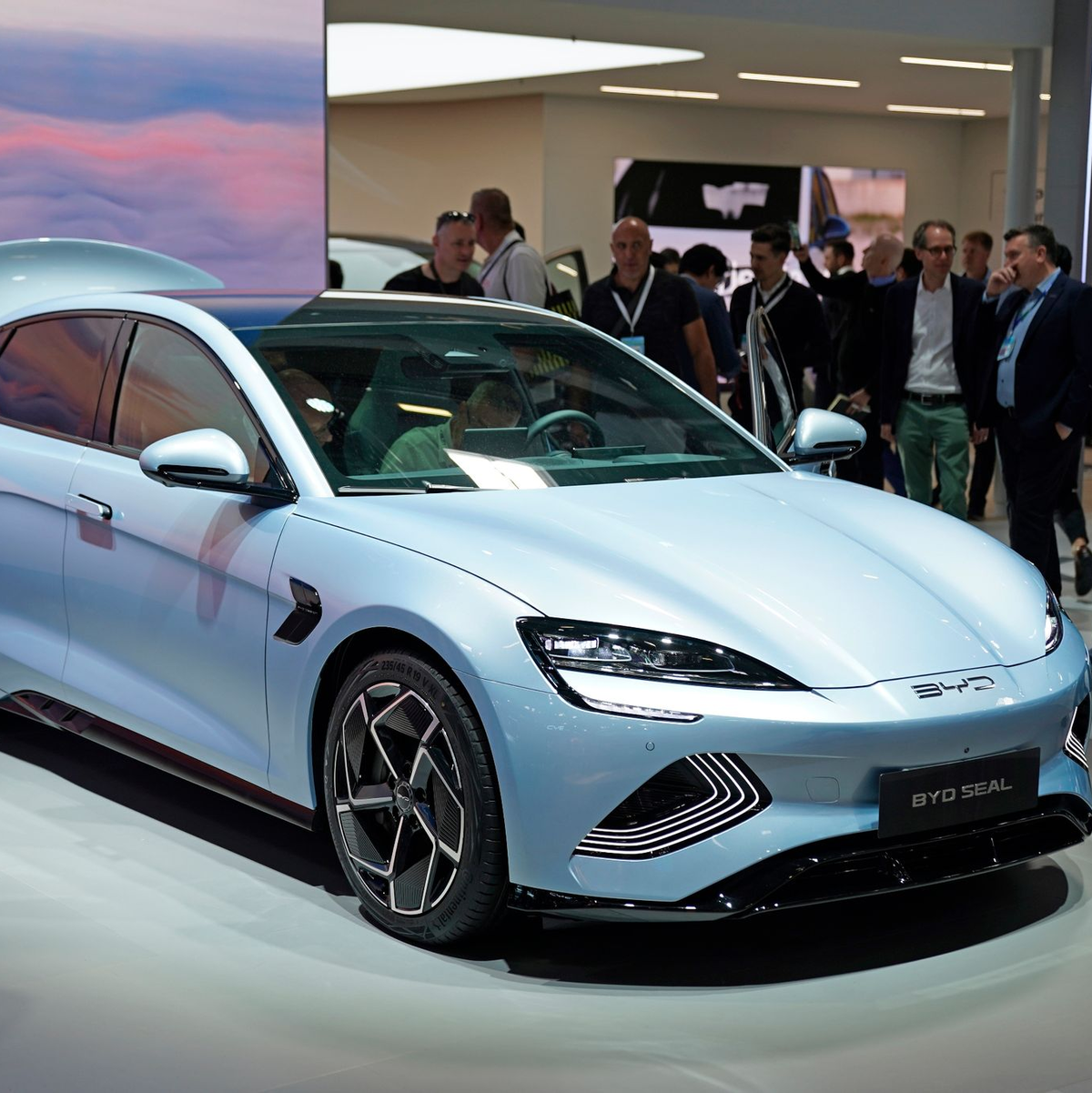 Ein BYD-Fahrzeug bei der Auto- und Verkehrsmesse IAA in München im September vergangenen Jahres. - Foto: Uwe Lein/dpa