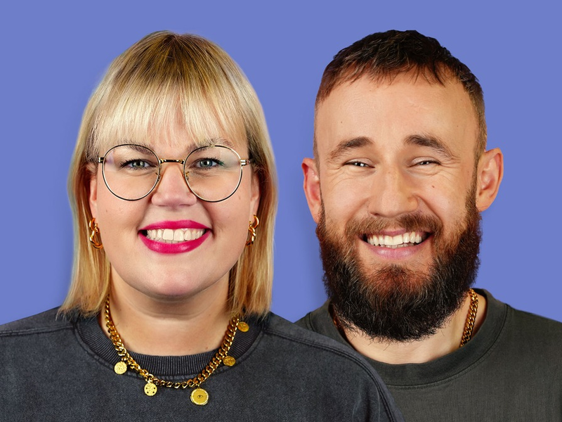 Immer auf dem neusten Stand, dazu eine Prise Privates von Martina & Greg: der neue N-JOY-Podcast Pony & Bart - Foto: NDR/Nele Wehmöller / Weiterer Text über ots und www.presseportal.de/nr/6561 / Die Verwendung dieses Bildes für redaktionelle Zwecke ist unter Beachtung aller mitgeteilten Nutzungsbedingungen zulässig und dann auch honorarfrei. Veröffentlichung ausschließl