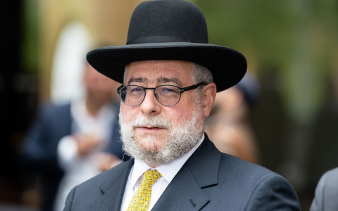 Der Präsident der Europäischen Rabbinerkonferenz, Pinchas Goldschmidt, erhält den Karlspreis 2024. - Foto: Sven Hoppe/dpa
