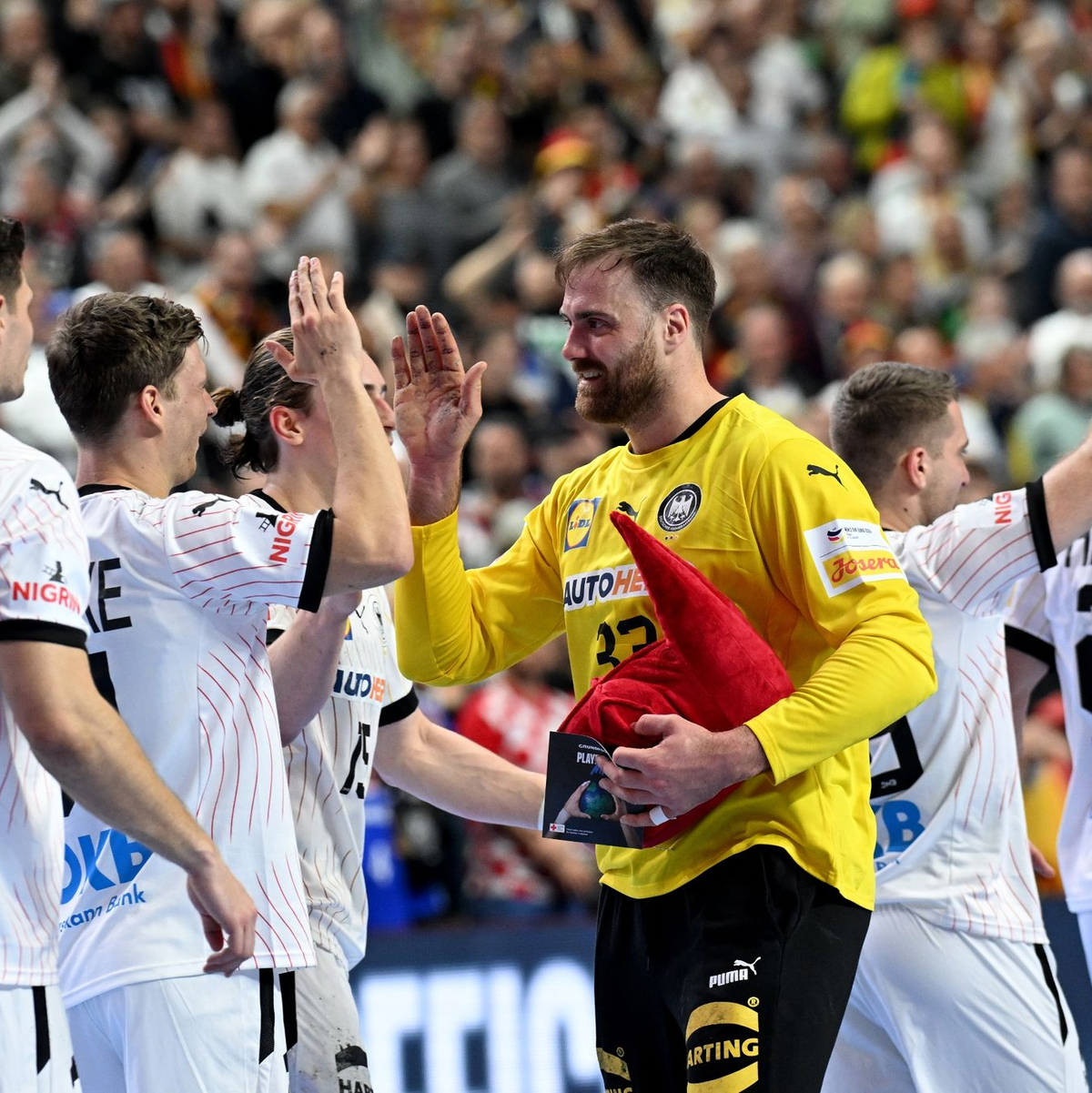 Zeigte erneut einige starke Paraden: DHB-Torwart Andreas Wolff. - Foto: Federico Gambarini/dpa