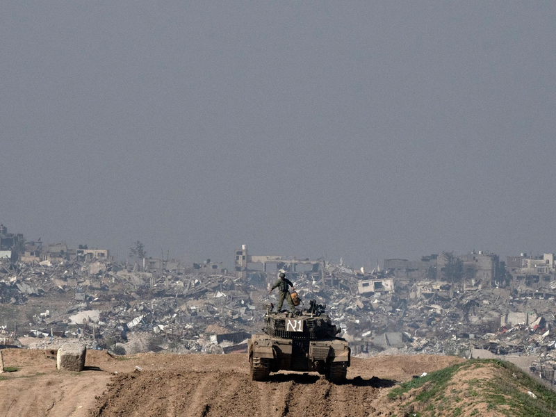 Wie könnte eine Lösung für den Nahen Osten aussehen? US-Präsident Joe Biden spricht sich für eine Zweistaatenoption aus. - Foto: Maya Alleruzzo/AP/dpa